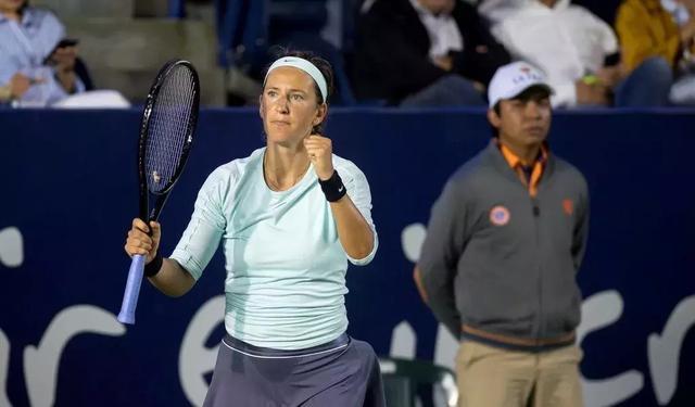 开云官网-加拿大队引发争议！，阿扎伦卡官方宣布出色发挥新规热度持续攀升(加拿大留学一年费用)