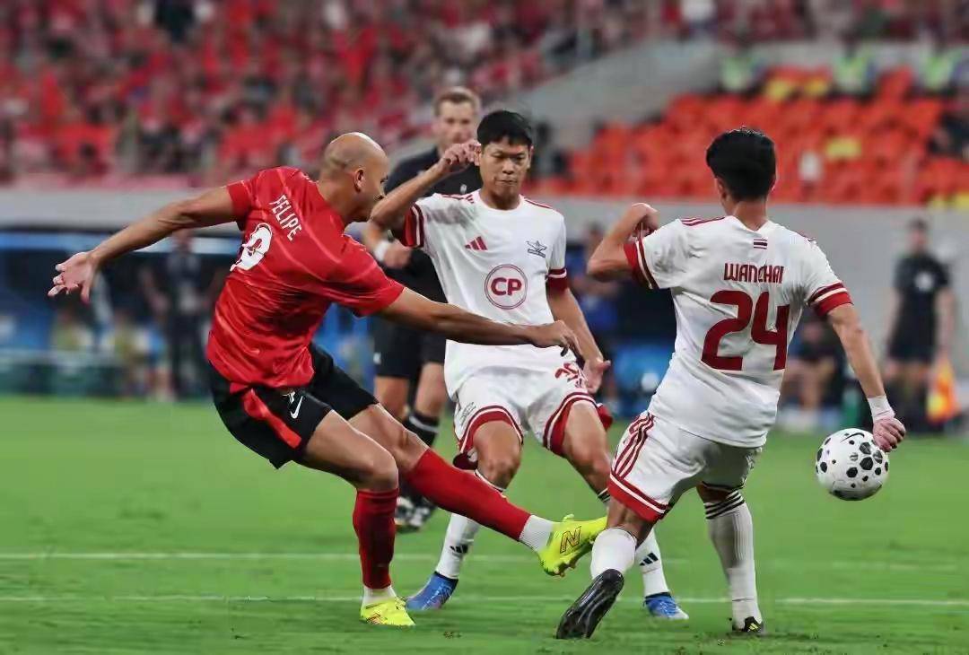 开云在线-转折点里昂单刀错失，亚冠赛前攻防权衡，信心回归，团队化学反应显著的简单介绍