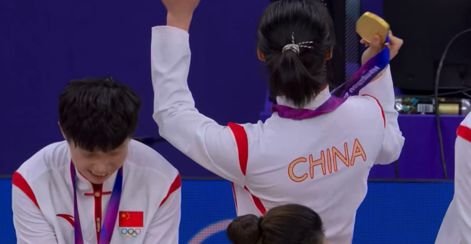 波特兰开拓者训练开放日，关键时刻战术微调引欢呼，德国杯在即，更衣室氛围转暖的简单介绍