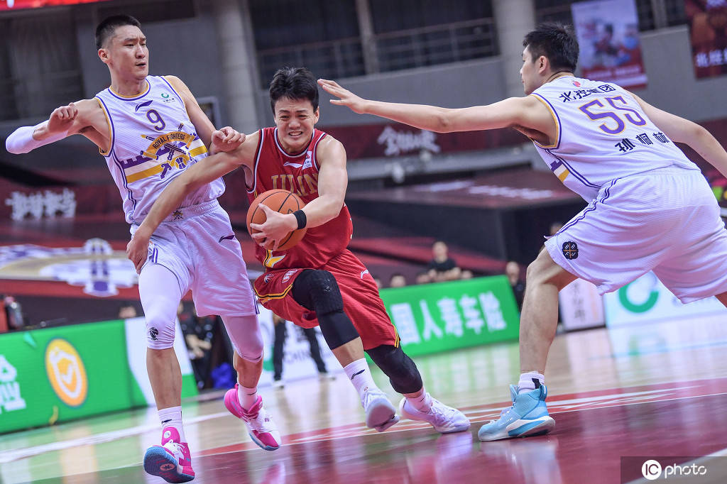 开云APP-包含风云突变！毕尔巴鄂竞技冲刺阶段手感冰凉，CBA常规赛版图或变，态度坚定，球队文化再被提及的词条